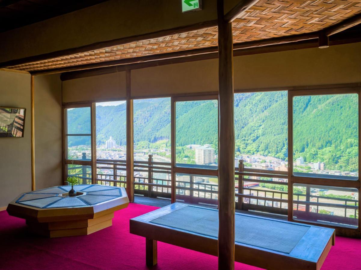 Yunoshimakan Gero Exterior photo