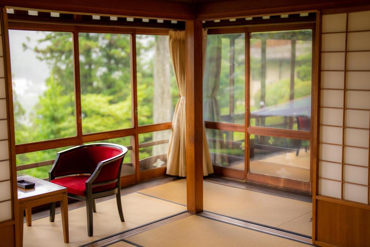 Yunoshimakan Gero Exterior photo