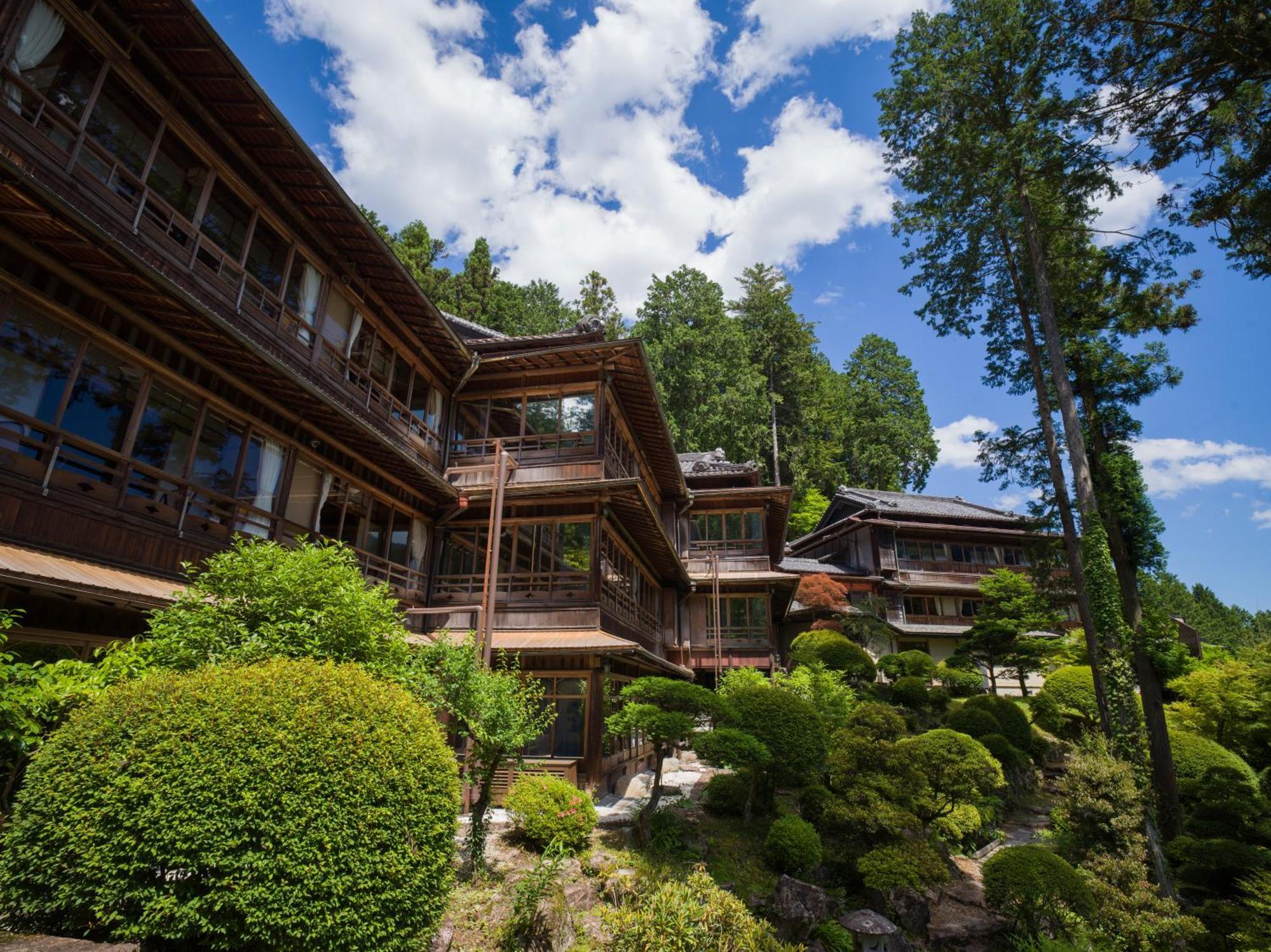 Yunoshimakan Gero Exterior photo